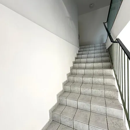Sweet Apartment *